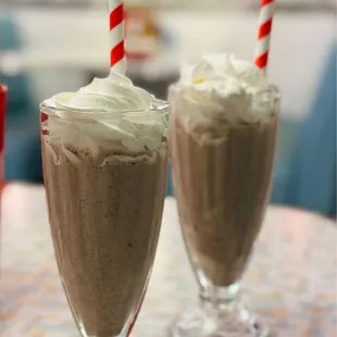 Peanut butter Oreo Ice Cream Shake!