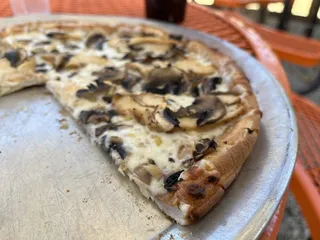 Elkhorn Pizzeria