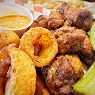 Chicken Wings with Onion Rings