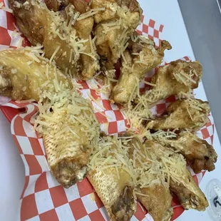 Garlic parm wings!