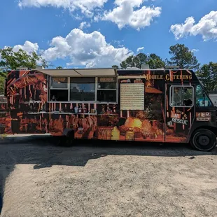 a picture of the food truck