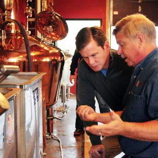 Pete Kramer, Principal of Distillery Engineering, teaching our 6-Day Distiller Course.