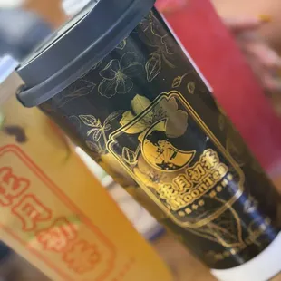 Da Hong Pao milk tea &amp; fruit teas