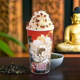 Ceylon Milk Tea (with whipped cream and pecans)