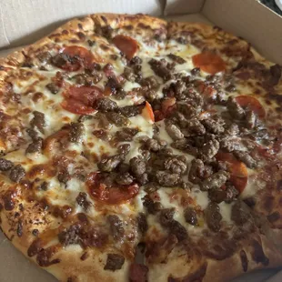 Meats pizza!