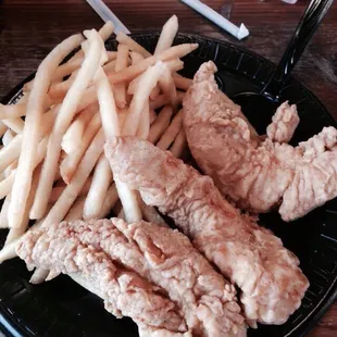 Chicken tenders meal for 7$