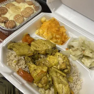 Curry chicken, cabbage, mac and banana buddy.