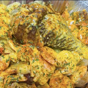 Turkey leg seafood tray