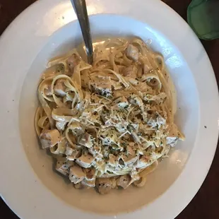 Fettuccine Alfredo