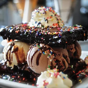 Crown brownie sundae!