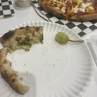 Truffle &amp; mushroom w/chicken and Hawaiian pizza.