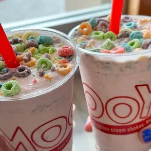 dessert, drink