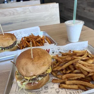 2/20/2025 cheeseburger with grilled and fried onion and oreo milkshake