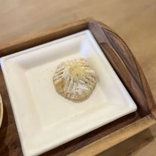 Ma'amoul (shortbread cookie with dates and nuts)