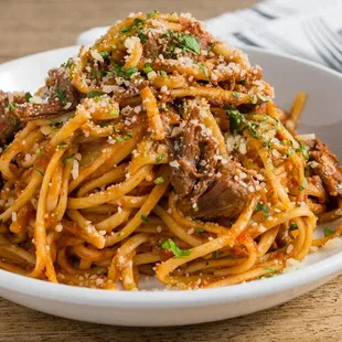 Bolognese with Pachamama Pork, Santa Carota Beef, Tomatoes, Paremsan Reggiano, Linguine