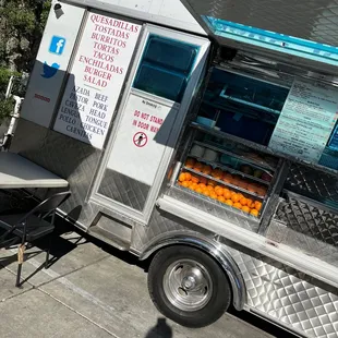 We order Suadero and Al Pastore tacos