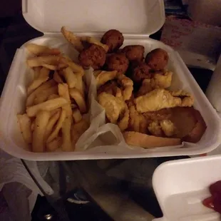 Catfish frfries &amp; hush  celery sticks.  flavorful everything looks good definitely generous portions.TheSpicyItalian/ravrachael