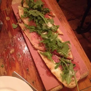 Focaccia prosciutto and rucola