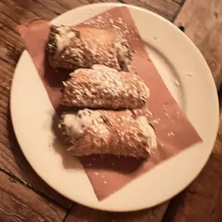 Cannolini