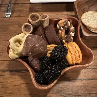 Sweet indulgence tray 8-12-23