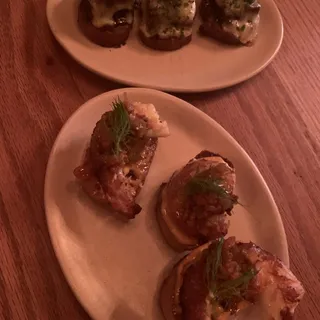 Gamabas Al Ajillo Plate