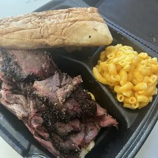 50/50 Sandwich with Mac N Cheese