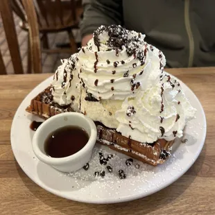 Oreo waffle with ice cream