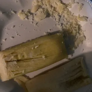Just to give you an idea of how dry and flaky the corn tamales were.