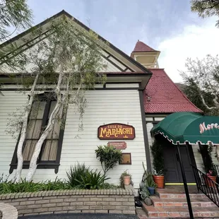 the entrance to the restaurant