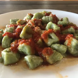 Spinach and Basil Gnocchi Pasta