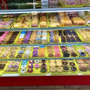 a display case of doughnuts