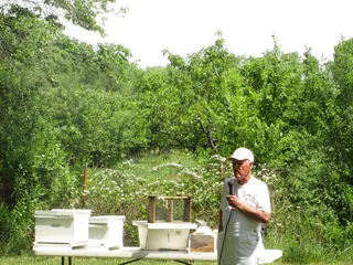 Hays Honey And Apple Farm