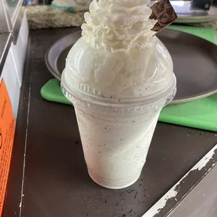 Cookies &amp; Cream milkshake with whip cream