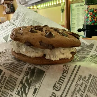 Ice cream cookie sandwich