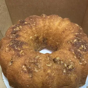 Apple Cinnamon Walnut Bundt Cake