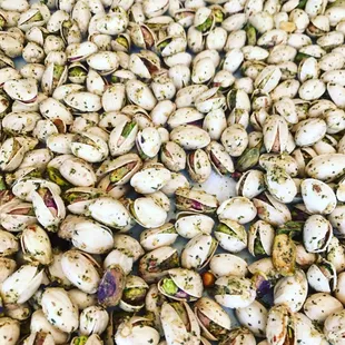 Fresh roasted Garlic Pistachios