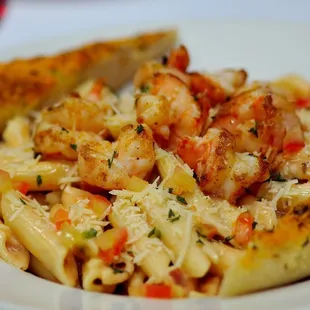 Yummy Drunken Shrimp Pasta