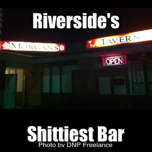 the outside of the restaurant