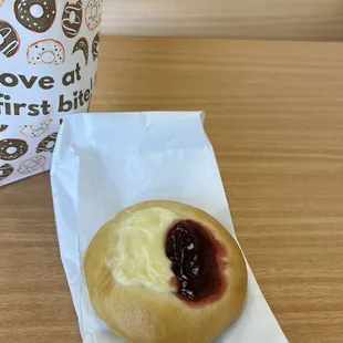 raspberry cream cheese pastry