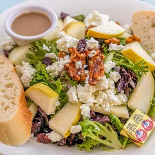 Pear &amp; Cranberry Salad