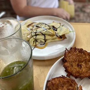 Kale Yeah juice, hash browns, savory crepe