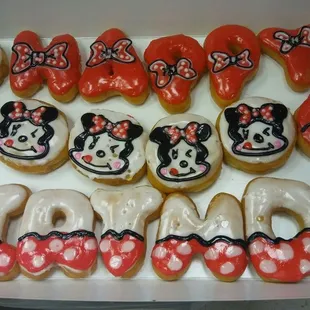 donuts, dough desserts, food