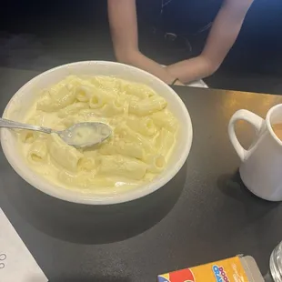 Kids portion of Mac n cheese