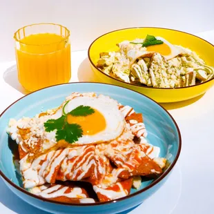 Chilaquiles (Rojo &amp; Verde)