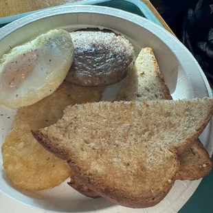 Hashbrown, eggs, toast, sausage