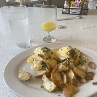 Smoked Salmon Benny