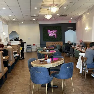 interior, crepes
