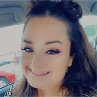 Amber C.