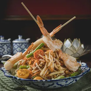 Papaya Salad with Grilled shrimp :)