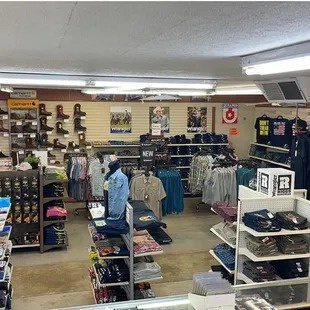 Ariat, Wrangler, Carhart apparel